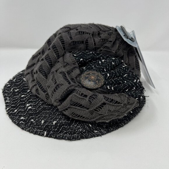 NWT Arianna Howards Knit Cloche Hat, Grey and Black - Picture 1 of 6